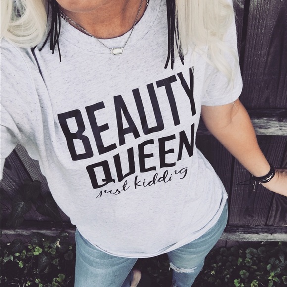 Basic graphic tee - Picture 1 of 1